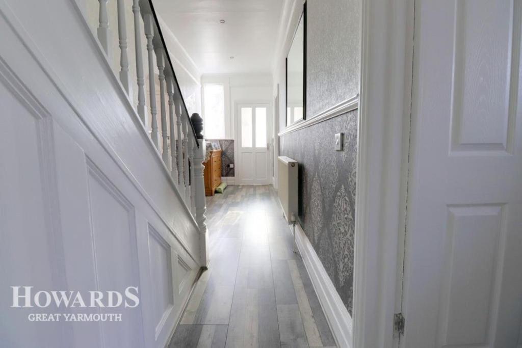 North Denes Villa Great Yarmouth Room photo